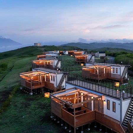 The Glamping 箱根十国峠 Villa Miyakami Bagian luar foto